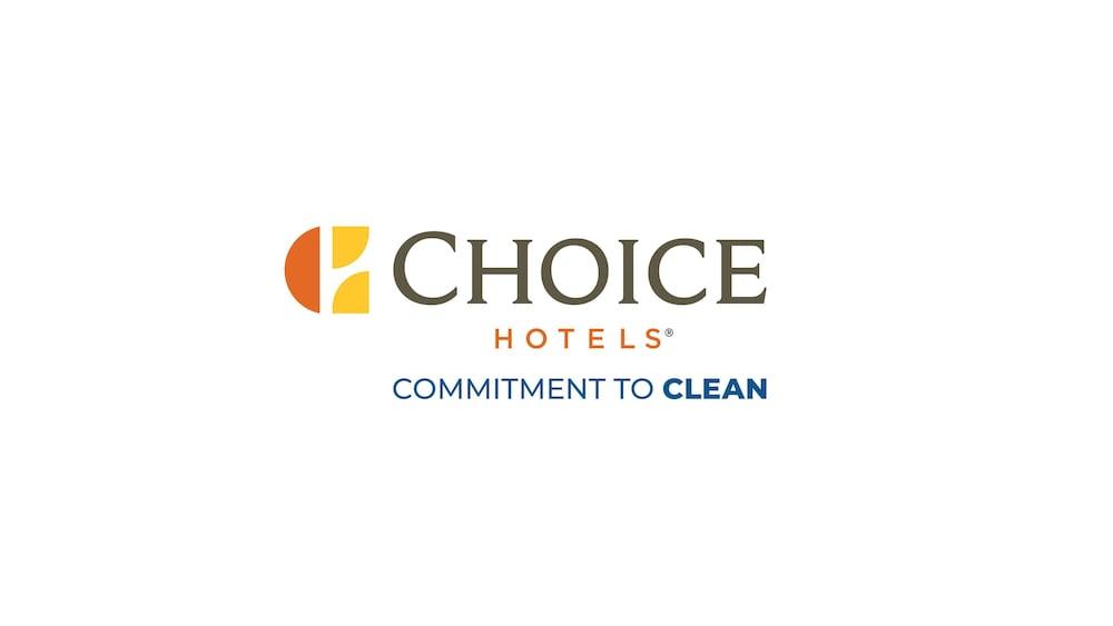 Comfort Suites Southgate-Detroit Екстериор снимка