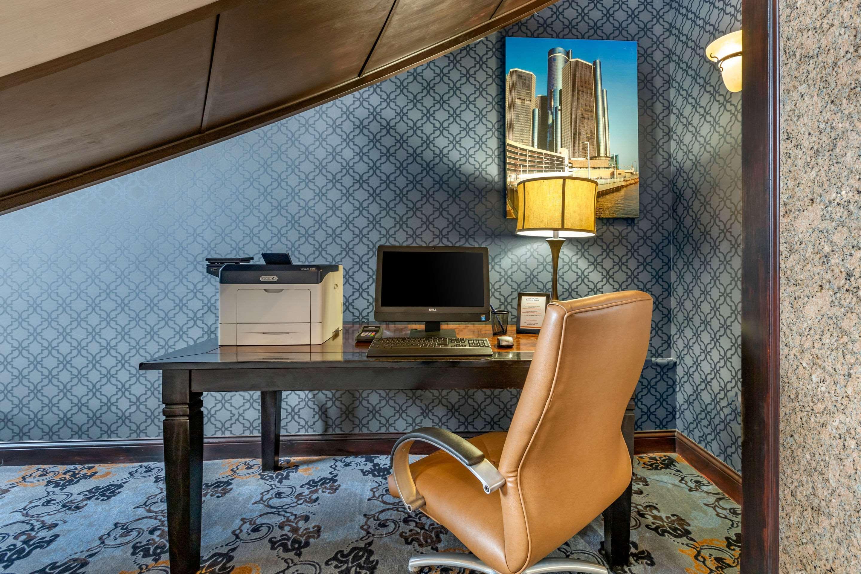 Comfort Suites Southgate-Detroit Екстериор снимка